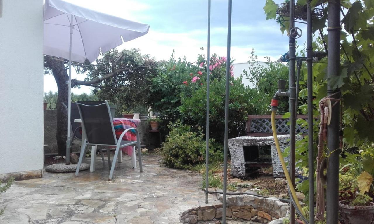 Apartmani Rosanda 2 Petrčane Kültér fotó